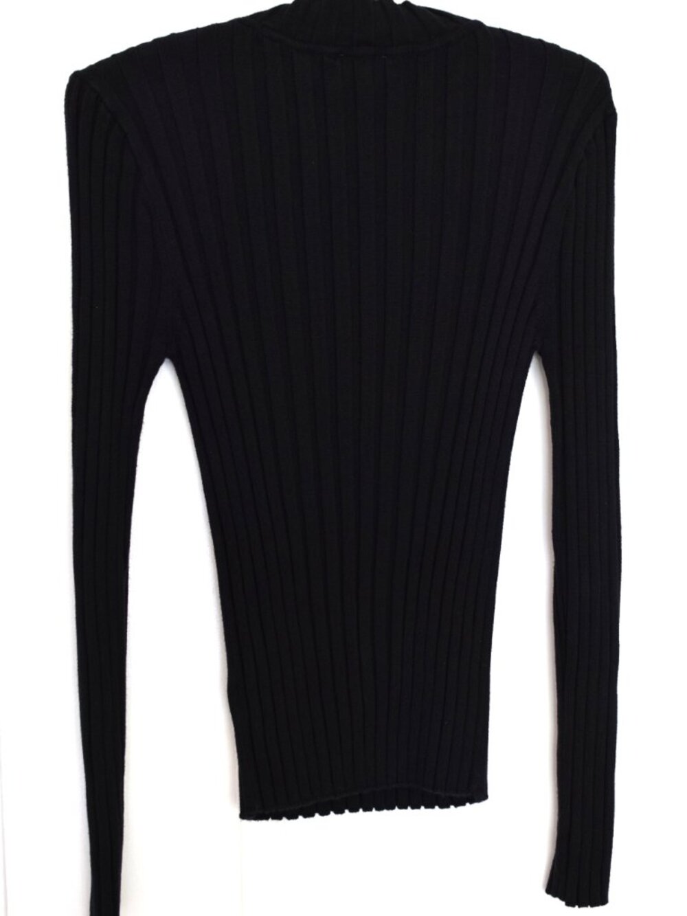 Medium CAbi Contour Mock neck Turtleneck Black - Picture 4 of 8